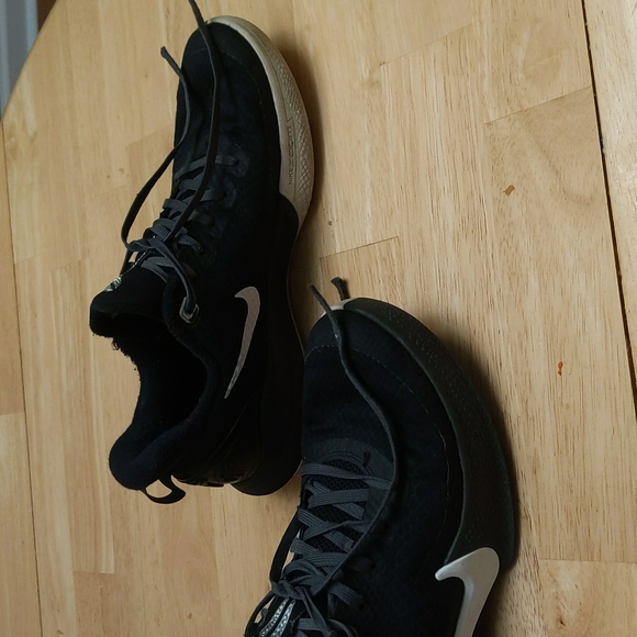 Nike Kobe shoes - Picture 3 of 4